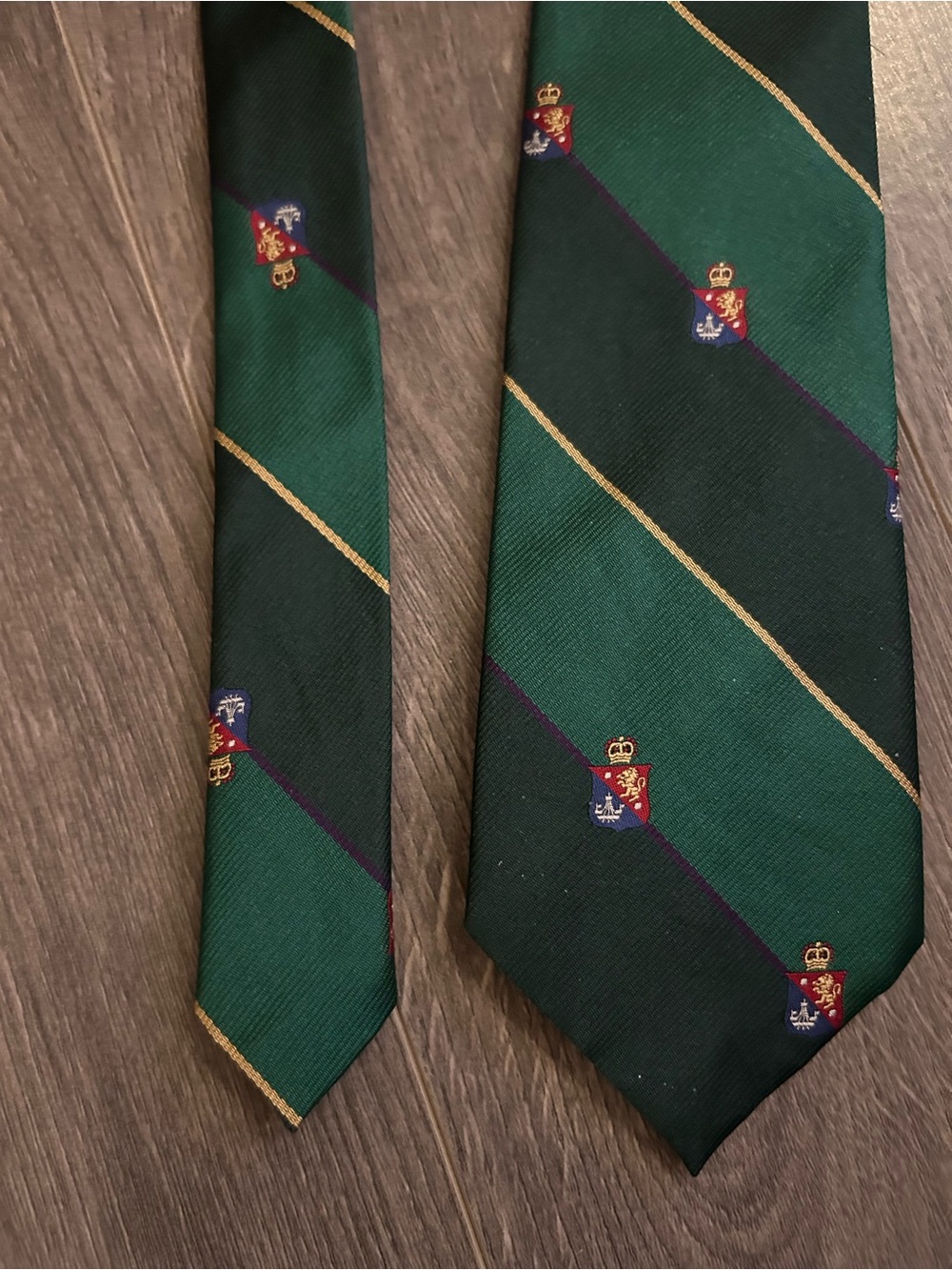 Green Striped malfroy Crest Men's Tie